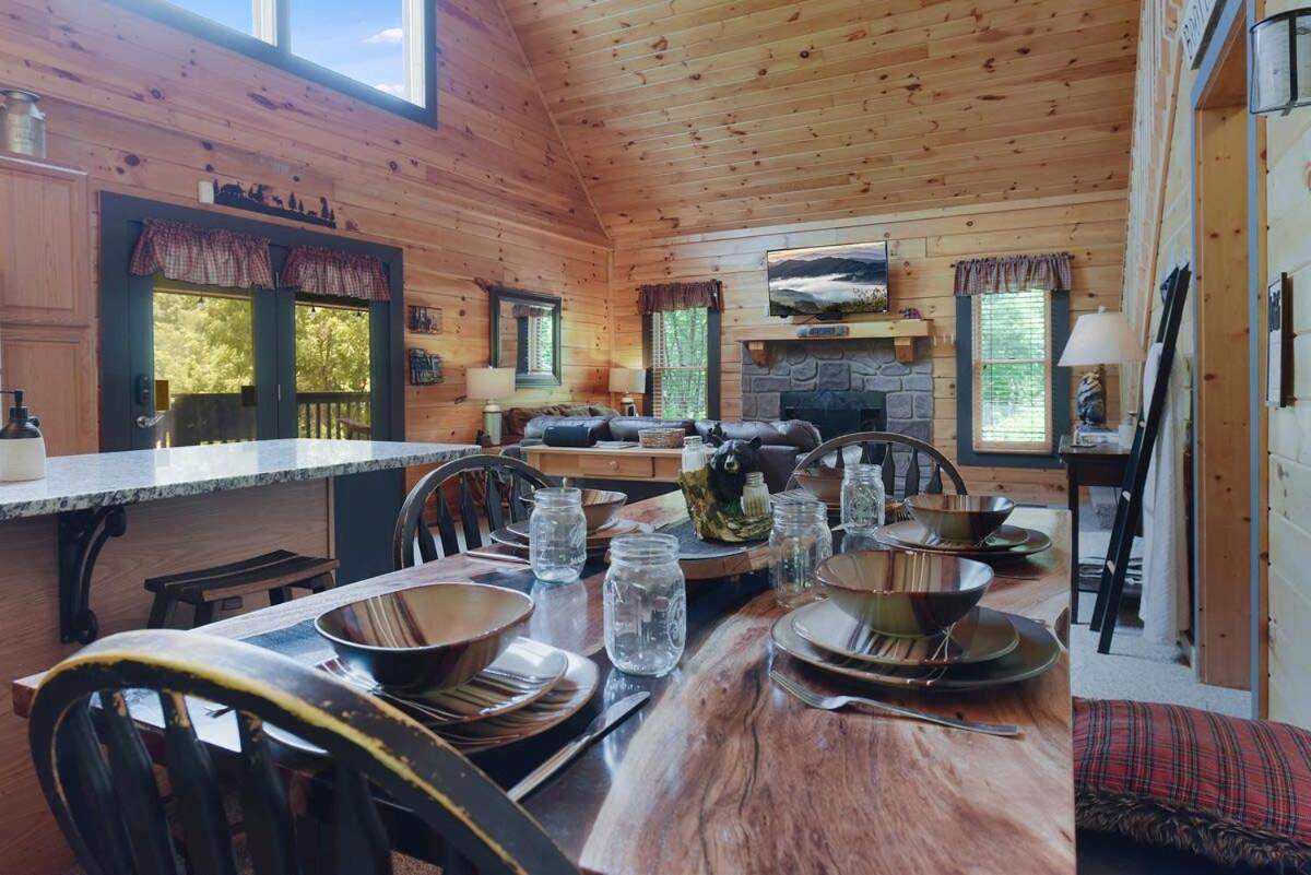 Ryes And Shine Bootlegger'S Cabin! Hot Tub* Pool* Arcade* Billiards *Ev * Pet Friendly Sevierville Kültér fotó
