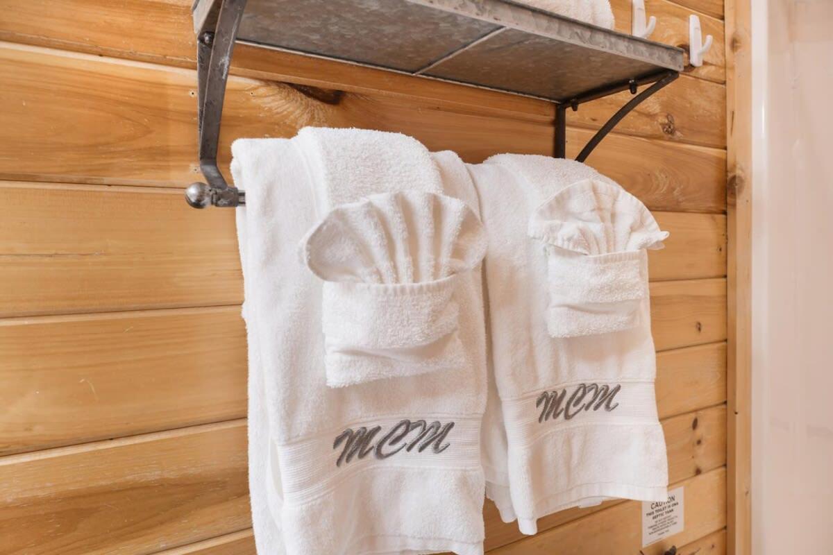Ryes And Shine Bootlegger'S Cabin! Hot Tub* Pool* Arcade* Billiards *Ev * Pet Friendly Sevierville Kültér fotó