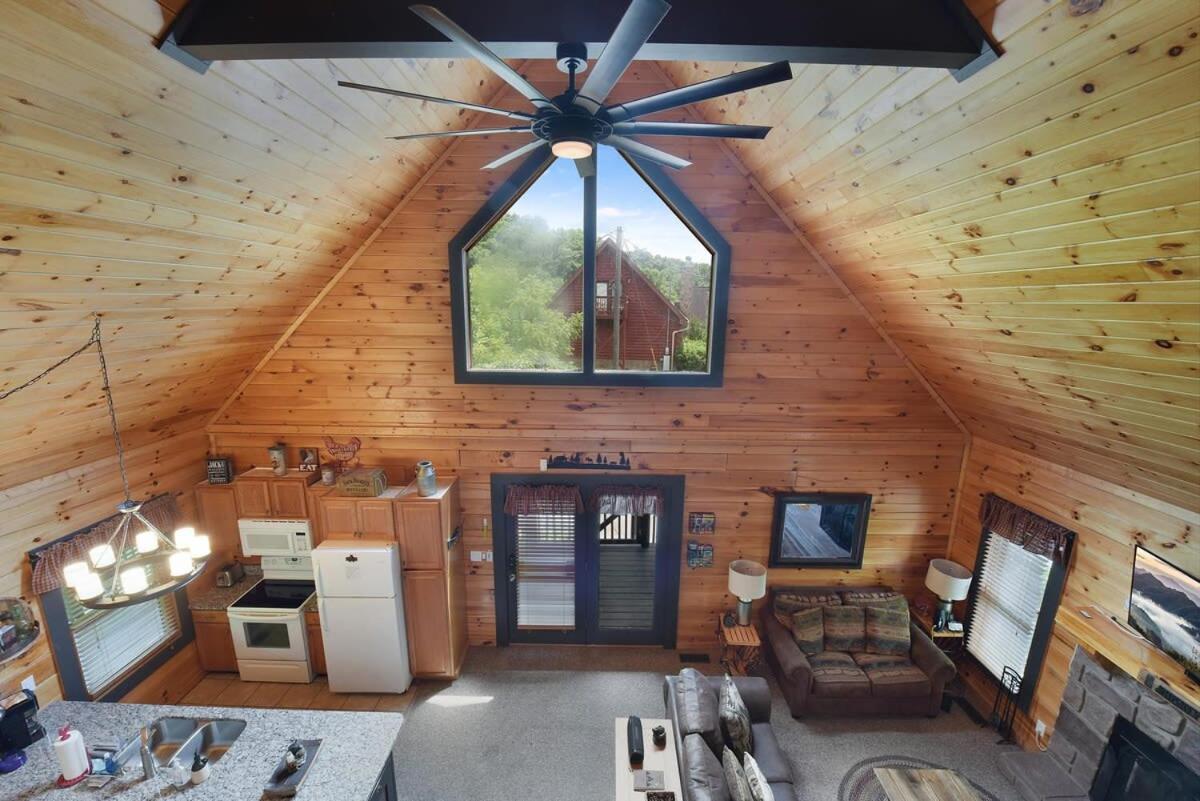 Ryes And Shine Bootlegger'S Cabin! Hot Tub* Pool* Arcade* Billiards *Ev * Pet Friendly Sevierville Kültér fotó