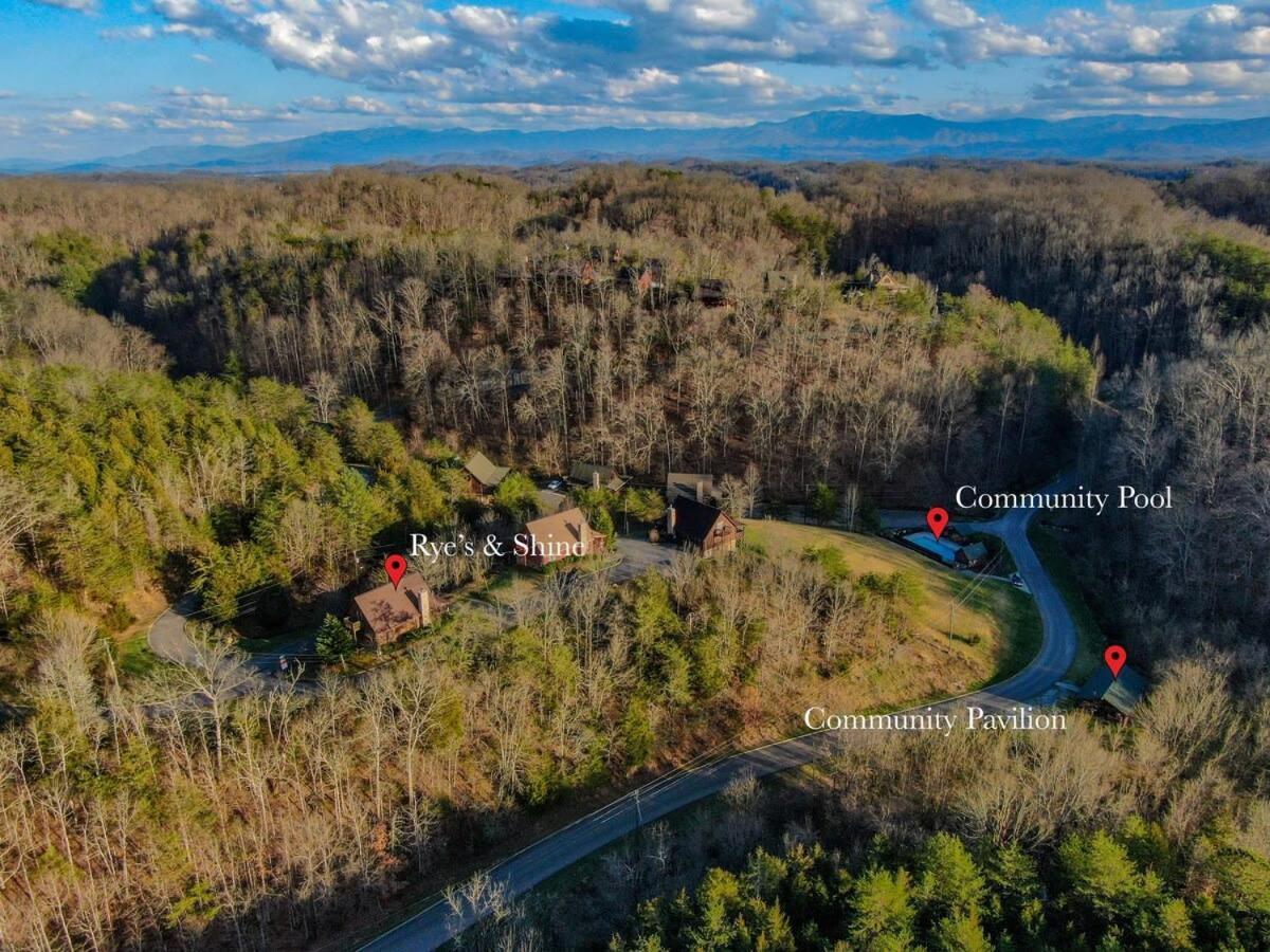 Ryes And Shine Bootlegger'S Cabin! Hot Tub* Pool* Arcade* Billiards *Ev * Pet Friendly Sevierville Kültér fotó